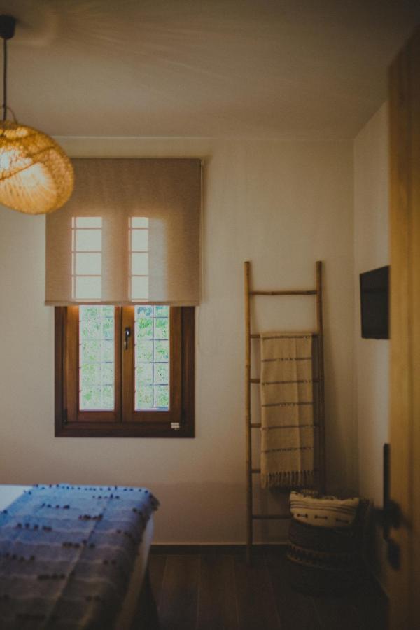 Peri Elxis Luxury Suites Mourésion Kültér fotó